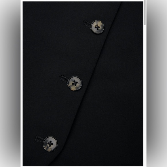 NWT Aritzia Wilfred Regal Vest Black Size 6 Slim-fit button-up - Picture 10 of 16